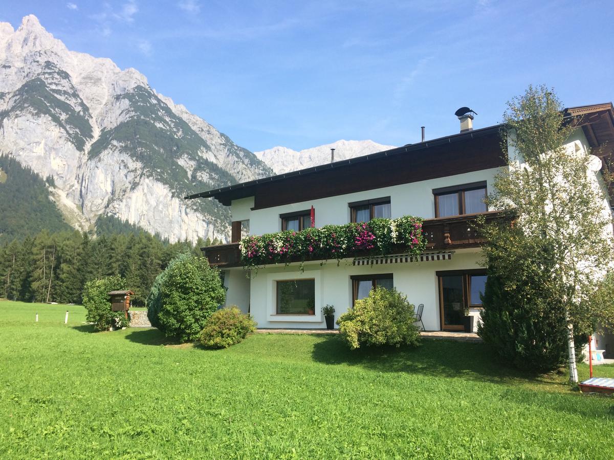 Landhaus Ahrn Leutasch Exterior photo